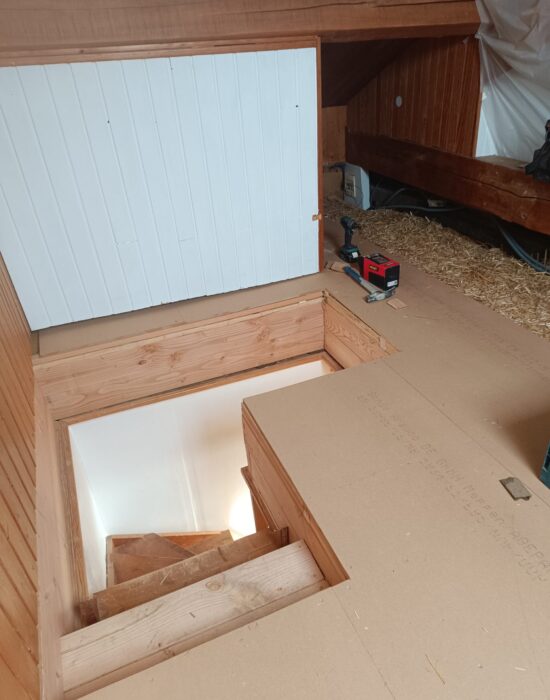 TRAPPE ACCES COMBLES